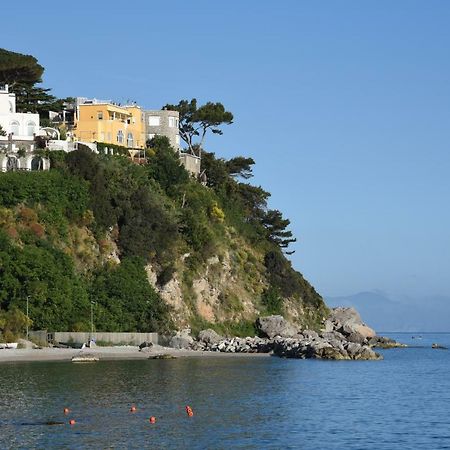 B&B Punta Vivara Capri Exteriör bild
